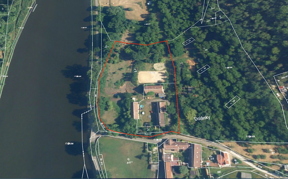 Prodej zemědělské usedlosti 735 m², pozemek 13174 m²